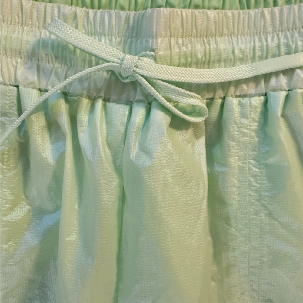 NWOT Fabletics Ripstop sheer Jogger parachute pants in cool mint green - Picture 8 of 11